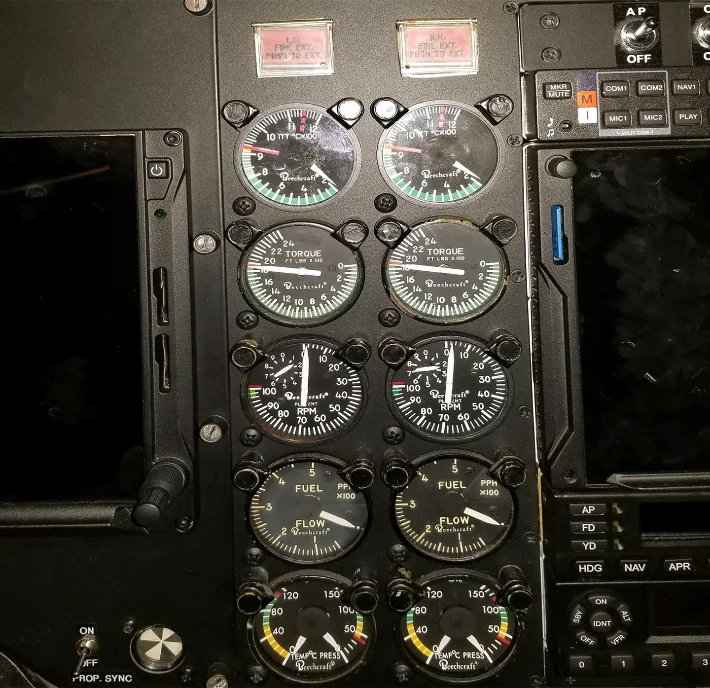 Powerplant instrumentation—fixed-shaft turboprop engine Turbine engine cockpit instruments